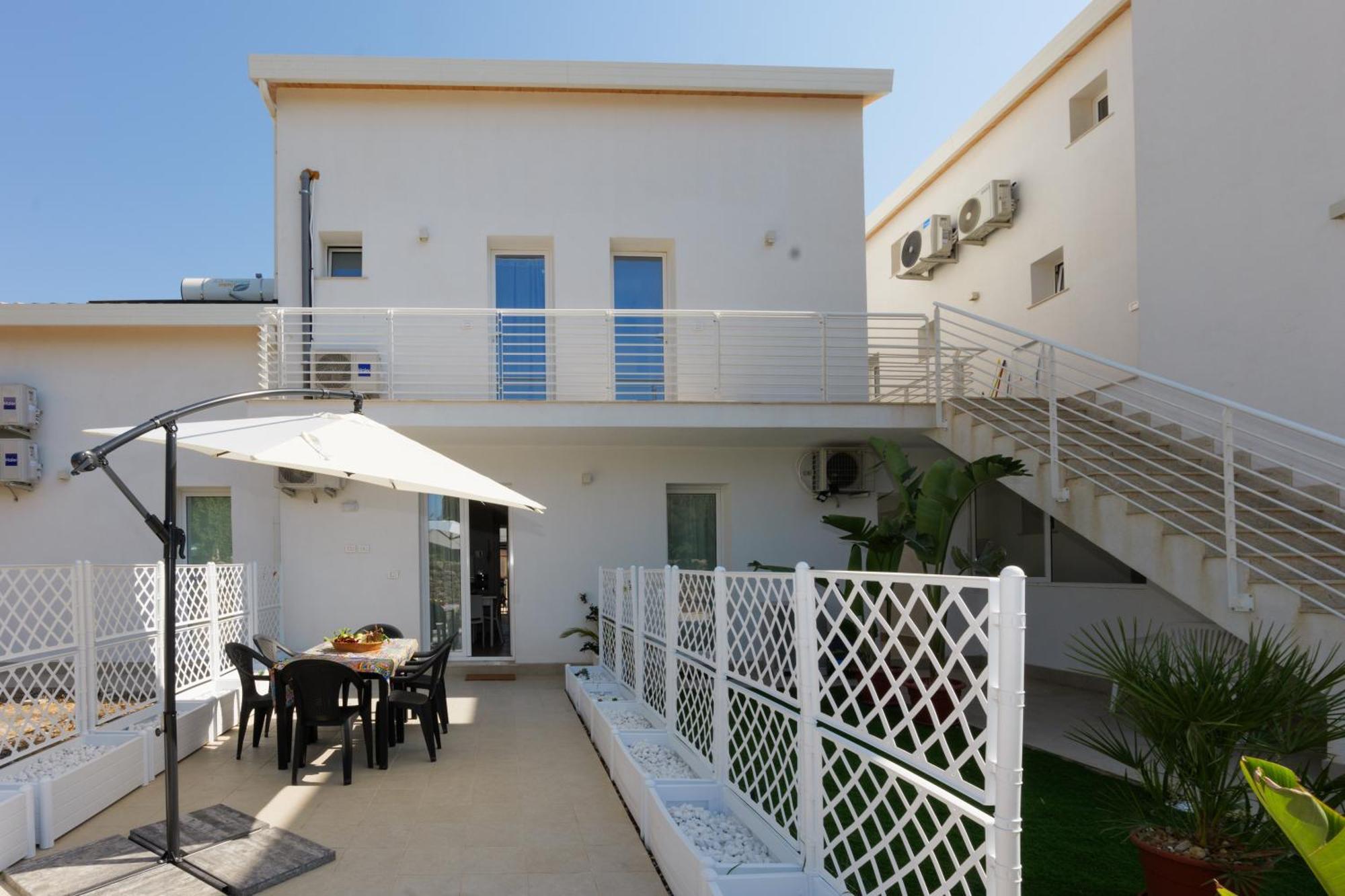 Astro Apartments With Direct Access On The Sea Of Noto Heritage Of Unesco Eksteriør billede